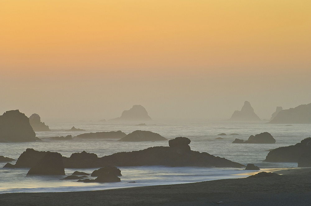 Sunset at Harris Beach State Park, Oregon coast.