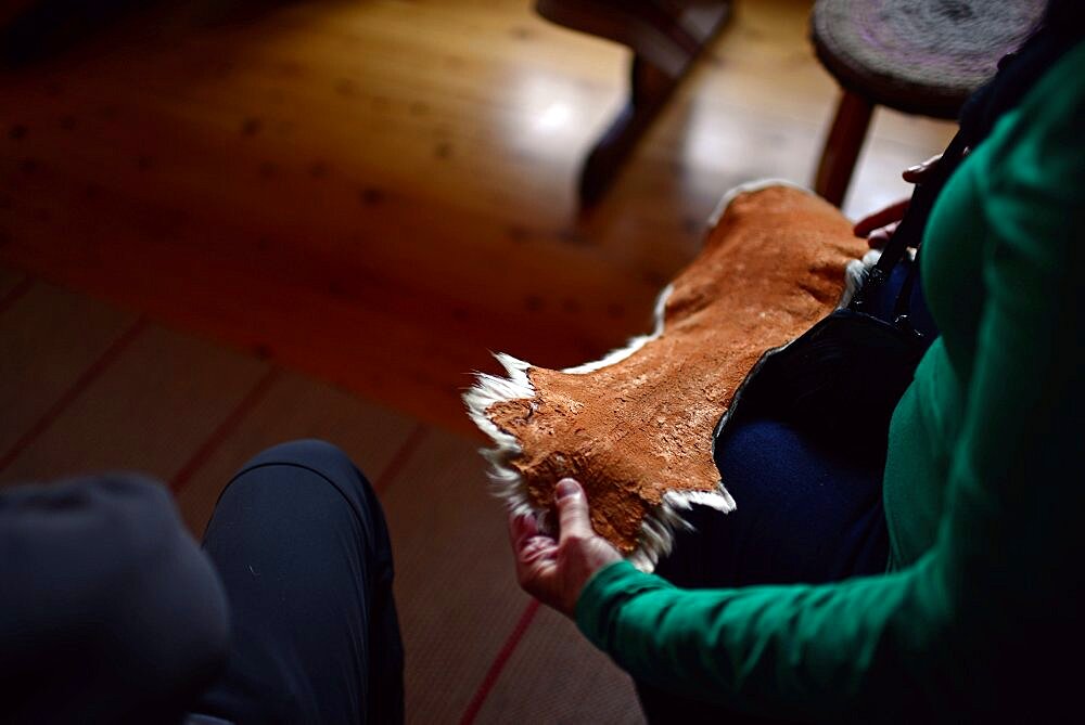 Traditional S?mi arts and crafts. Inside the home of Tuula Airamo, a S?mi descendant, and Reindeer farmer, by Muttus Lake. Inari, Lapland, Finland