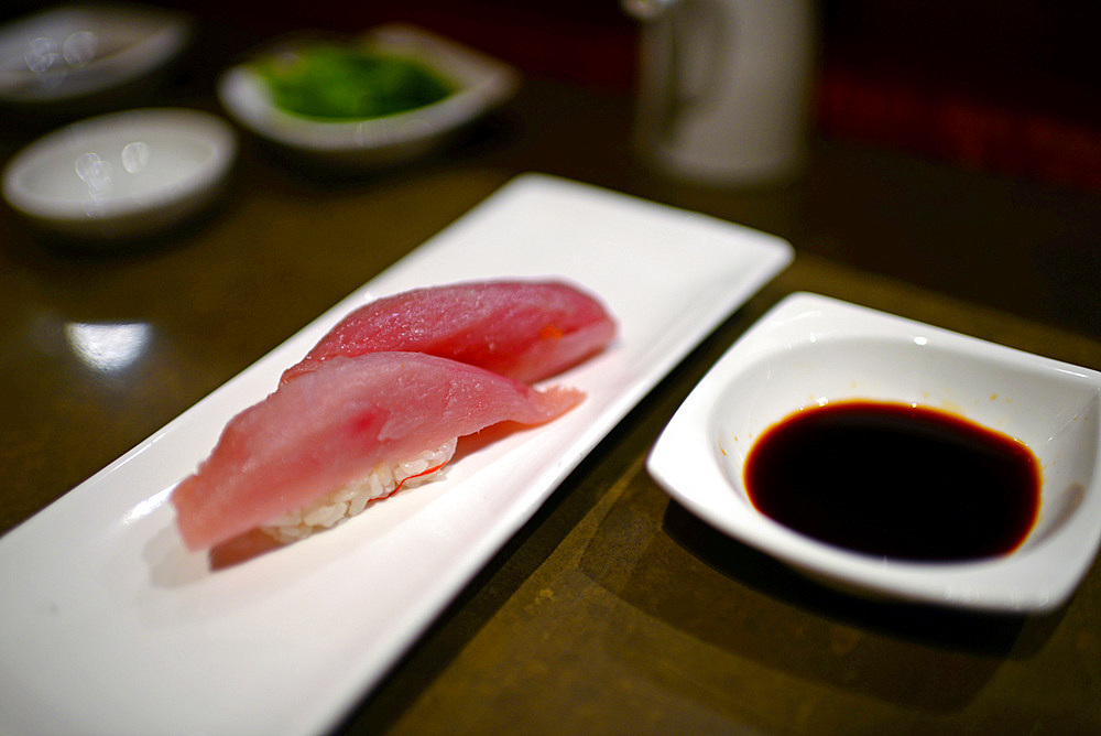 Delicious sushi by chef Norihiko Suzuki at Ebisu Japanese restaurant, San Francisco,