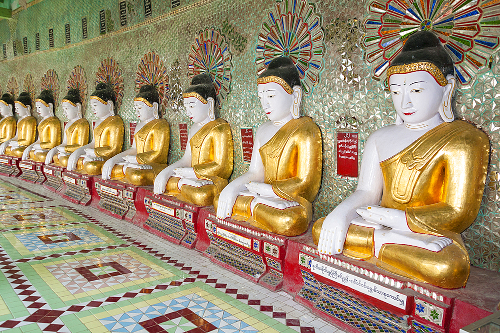 Buddha statues inside U Min Thonze Pagoda, Sagaing, near Mandalay, Myanmar, (Burma)