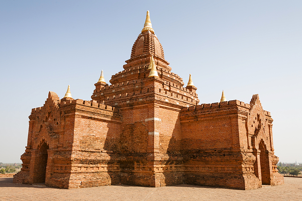 Pyathatgyi Temple, also known as Pyathadar Temple, near Minnanthu, Bagan, Myanmar, (Burma)