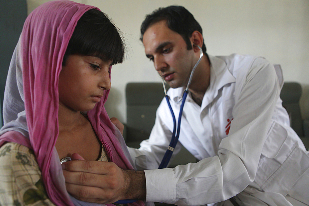 medical care to victims of the floods in pakistan