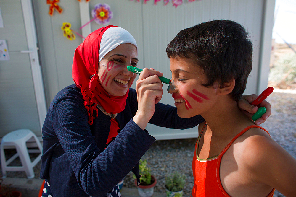 Children activities to celebrate in Kara Tebe refugee camp where 1000 Syrian refugees are housed.