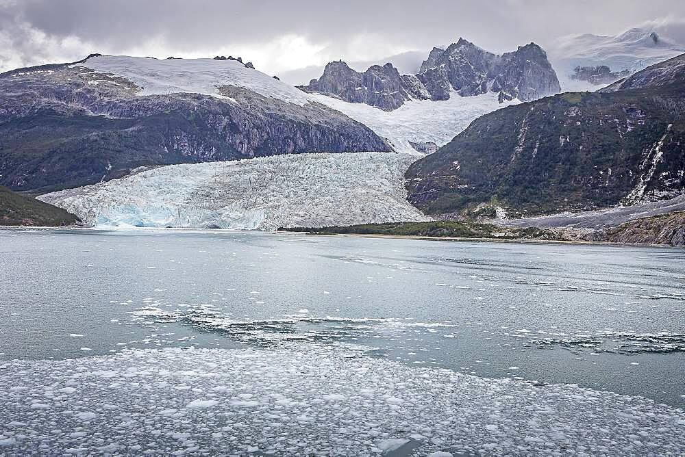 Pia Glacier, from Pia bay, in Beagle Channel (northwest branch), PN Alberto de Agostini, Tierra del Fuego, Patagonia, Chile