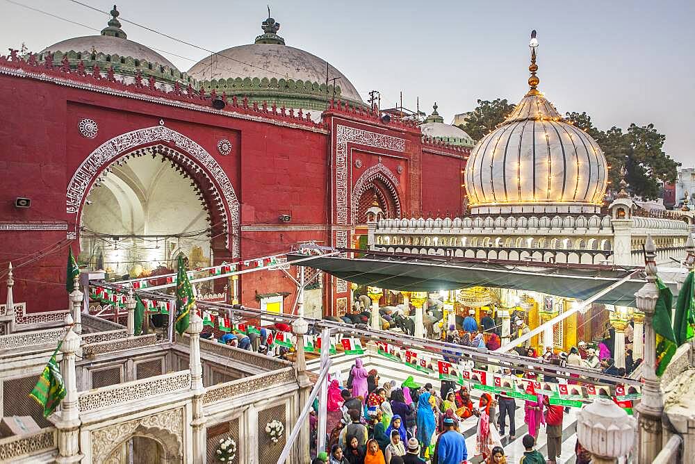 Hazrat Nizamuddin Dargah, Delhi, India