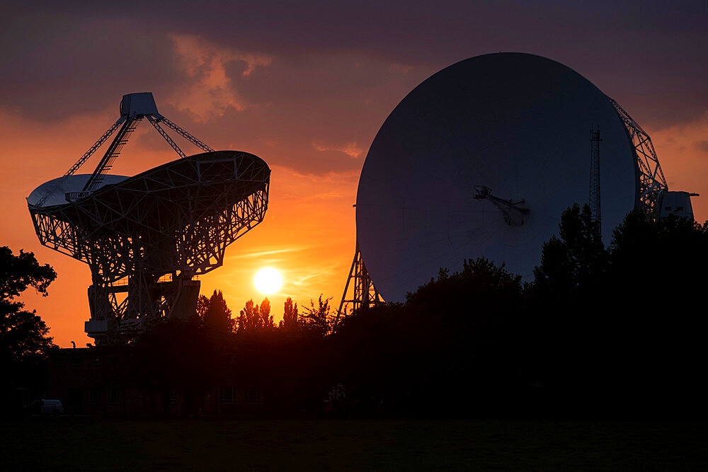 The Mark II Telescope and Lovell Mark I Giant Radio Telescope at sunset, Jodrell Bank Observatory, Cheshire, England, United Kingdom, Europe