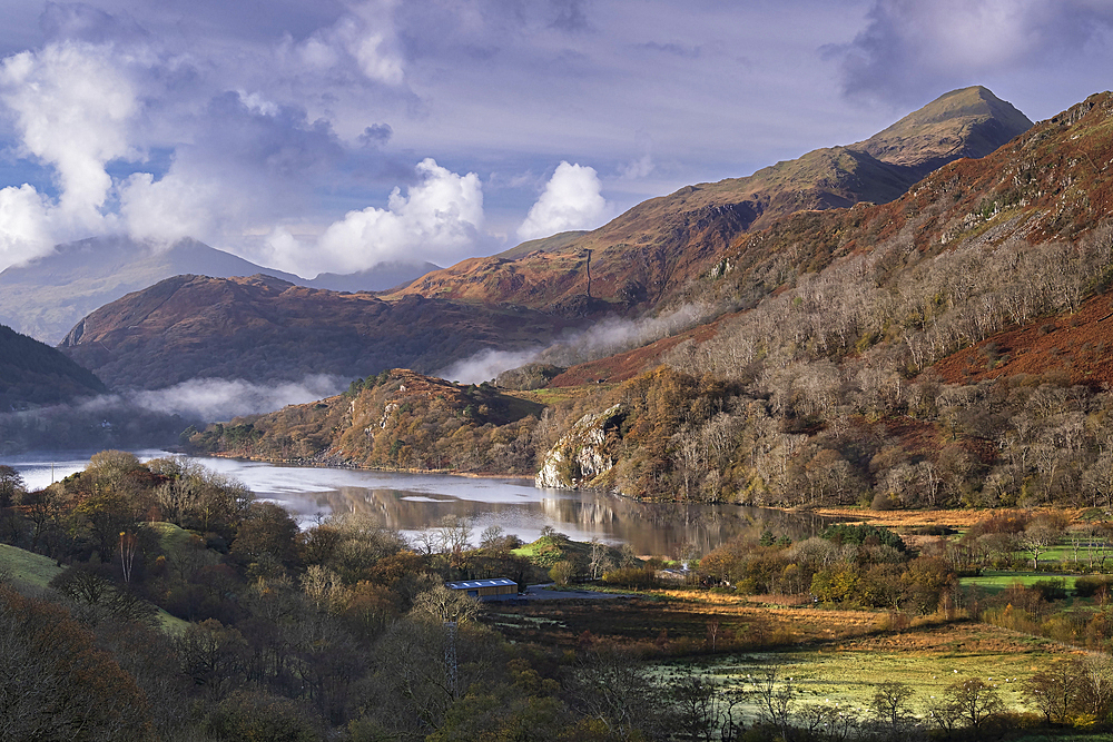 Llyn Gwynant and the Nant Gwynant Valley, Nant Gwynant, Eryri, Snowdonia National Park, North Wales, United Kingdom, Europe