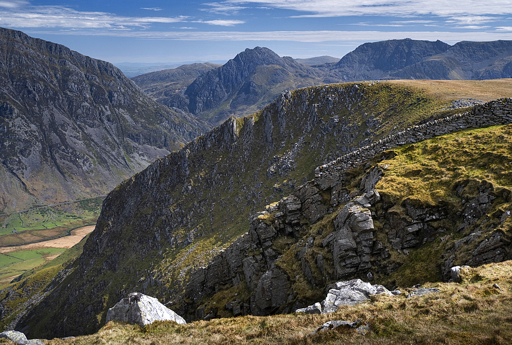 The Glyderau Mountains, Tryfan and the Nant Ffrancon Valley viewed from Carnedd y Filiast, Snowdonia National Park, Eryri, North Wales, UK