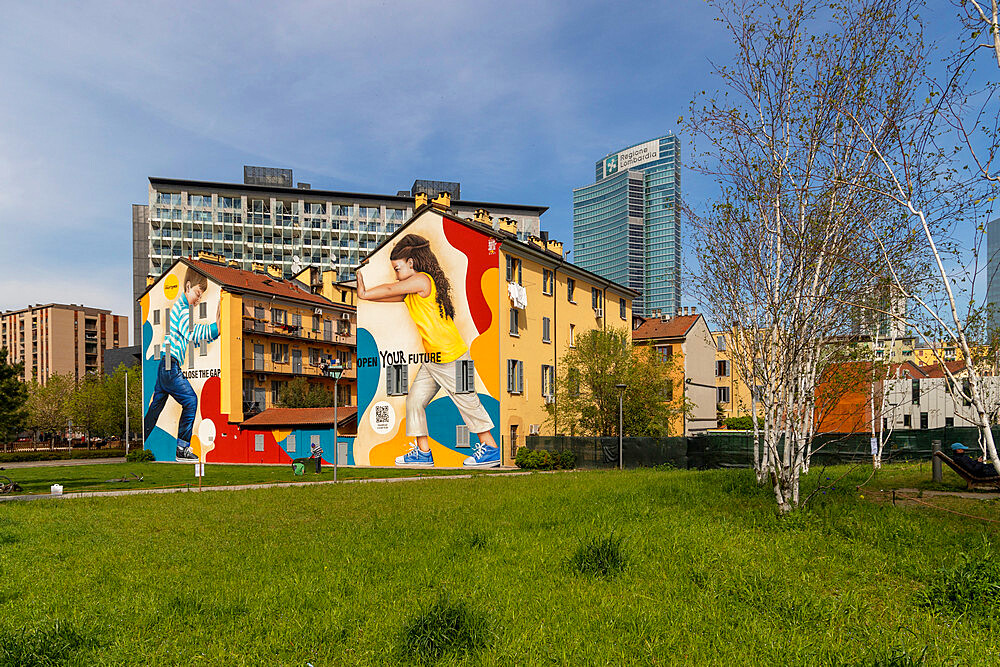 Skyscrapers and garden, Porta Nuova district, Milan, Lombardy, Italy, Europe