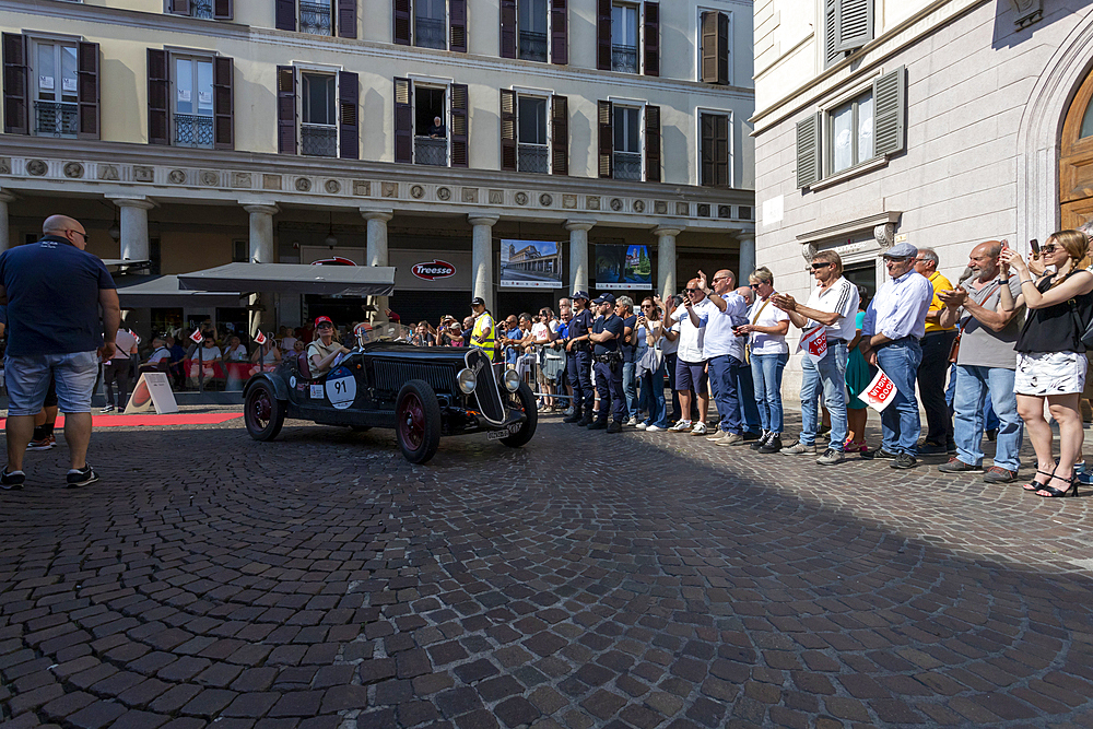 1000 Miglia, parade of historic cars between two wings of the crowd, Novara, Piedmont, Italy, Europe