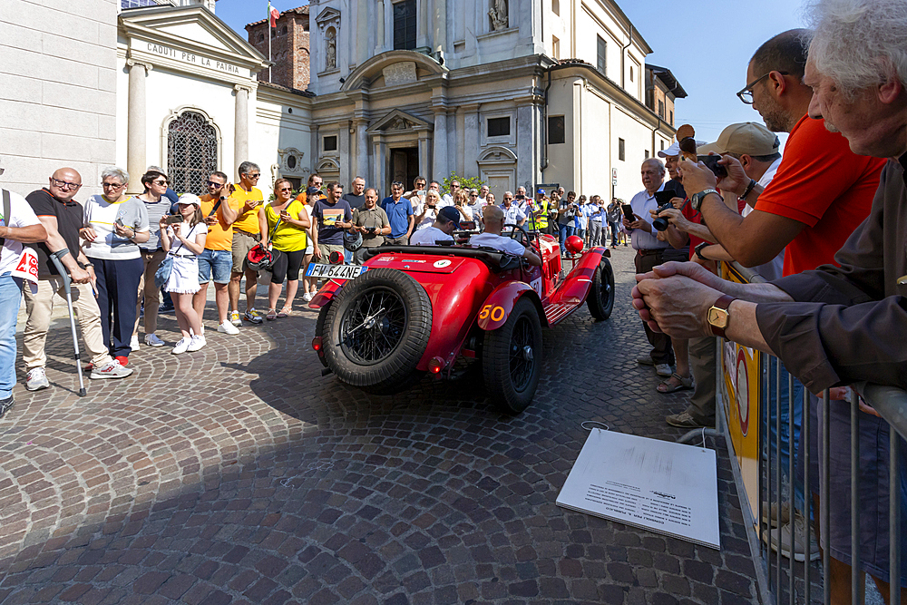 1000 Miglia, parade of historic cars between two wings of the crowd, Novara, Piedmont, Italy, Europe