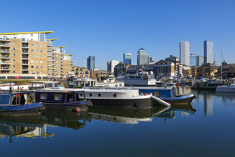 Limehouse Basin, London Docklands, London, England, United Kingdom, Europe