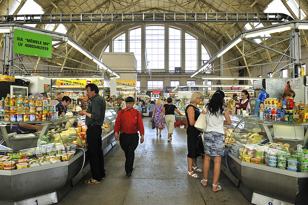 The Central Market, one of the largest and oldest markets in Europe, with five food pavillons located inside vast converted Zeppelin hangar, UNESCO World Heritage Site, Riga, Latvia, Europe