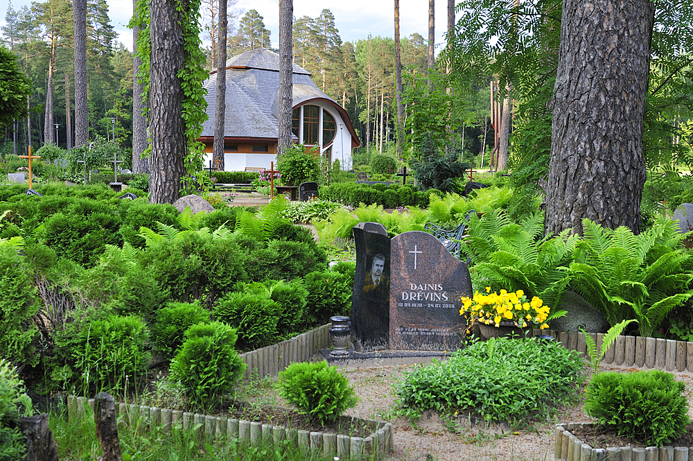 Church and cemetery of Sigulda, Gauja National Park, Vidzeme Region, Latvia, Baltic region, Europe