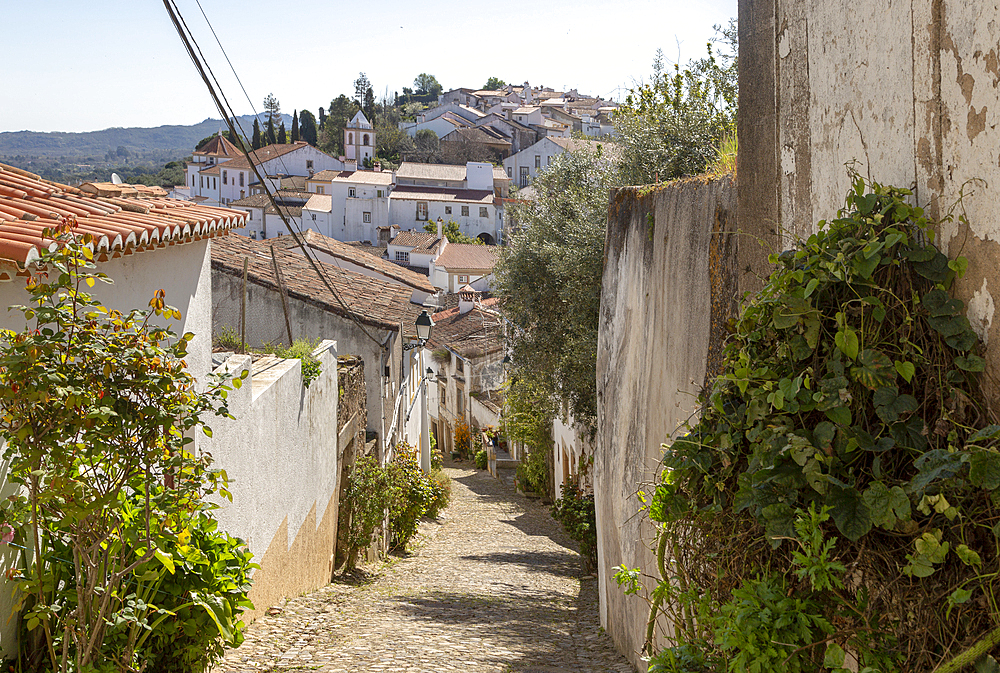 Cobbled street in Judiara the former Jewish part of Castelo de Vide, Alto Alentejo, Portugal, Europe