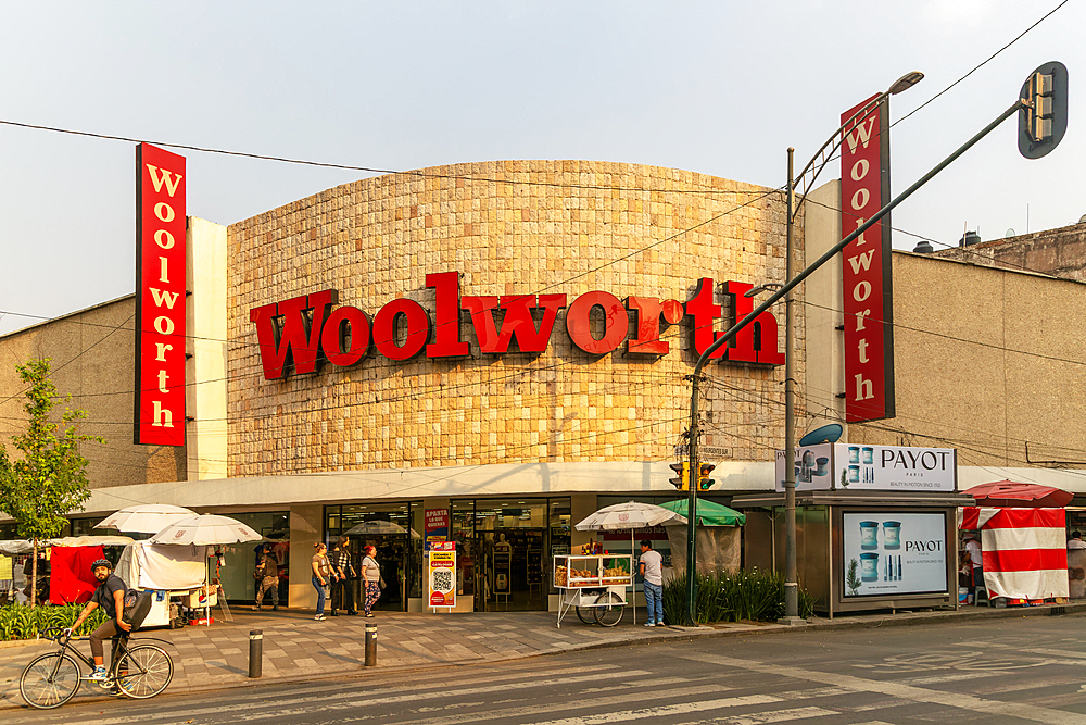 Woolworth store, Ave Insurgentes Sur, Roma Norte, Mexico City, Mexico, North America