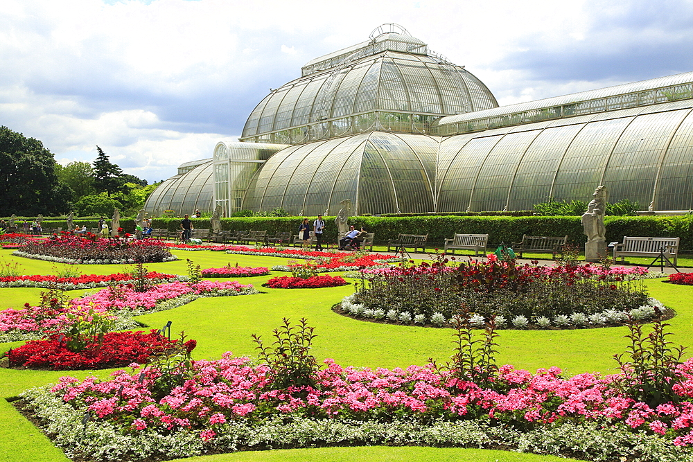 The Palm House at Royal Botanic Gardens, UNESCO World Heritage Site, Kew, London, England, United Kingdom, Europe