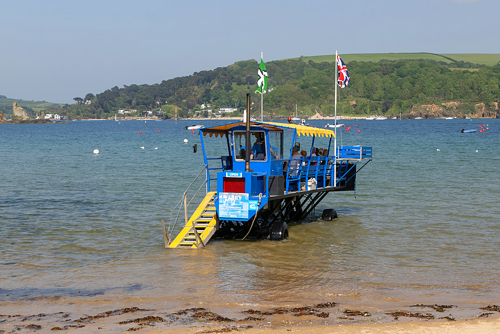 'Sea Tractor' ferry transport vehicle at South Sands beach, Salcombe, south Devon, England, UK