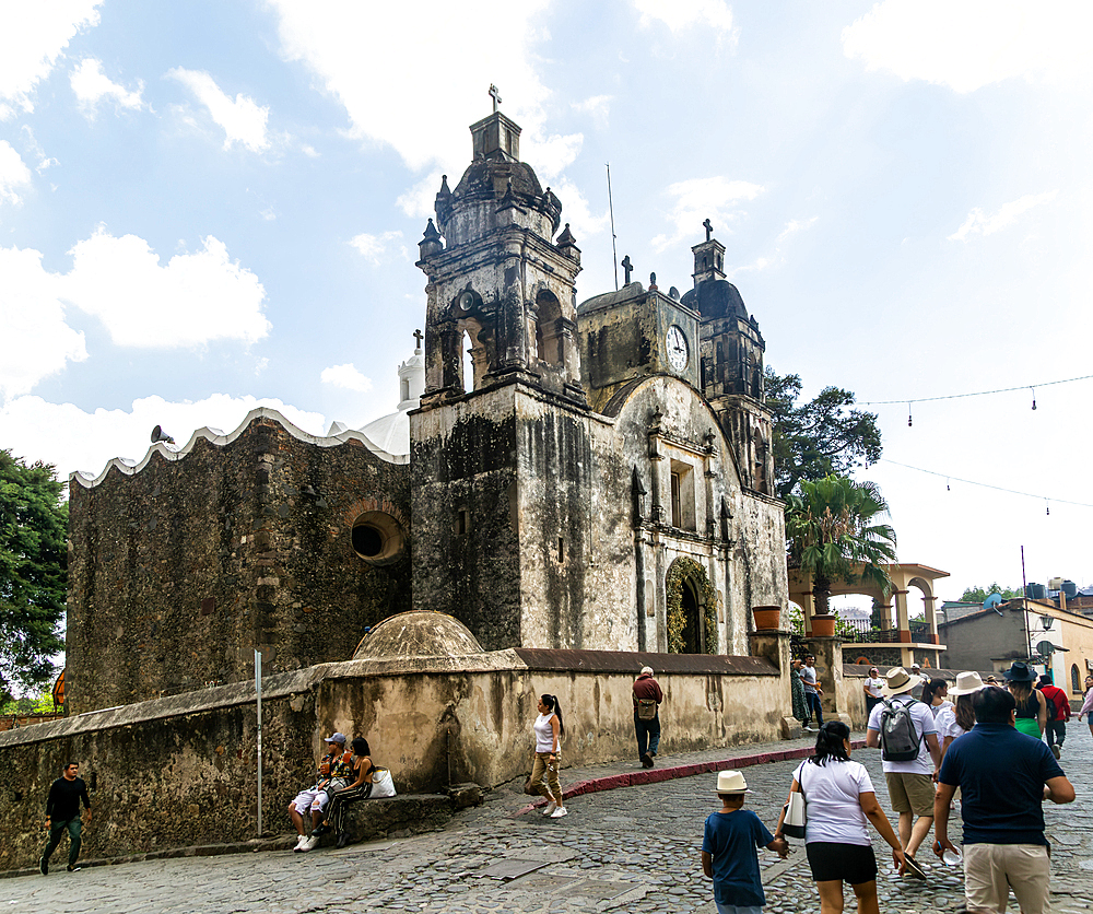 Historic Iglesia de la Santisima Trinidad (Church of the Holy Trinity), Tepoztlan, State of Morelos, Mexico, North America