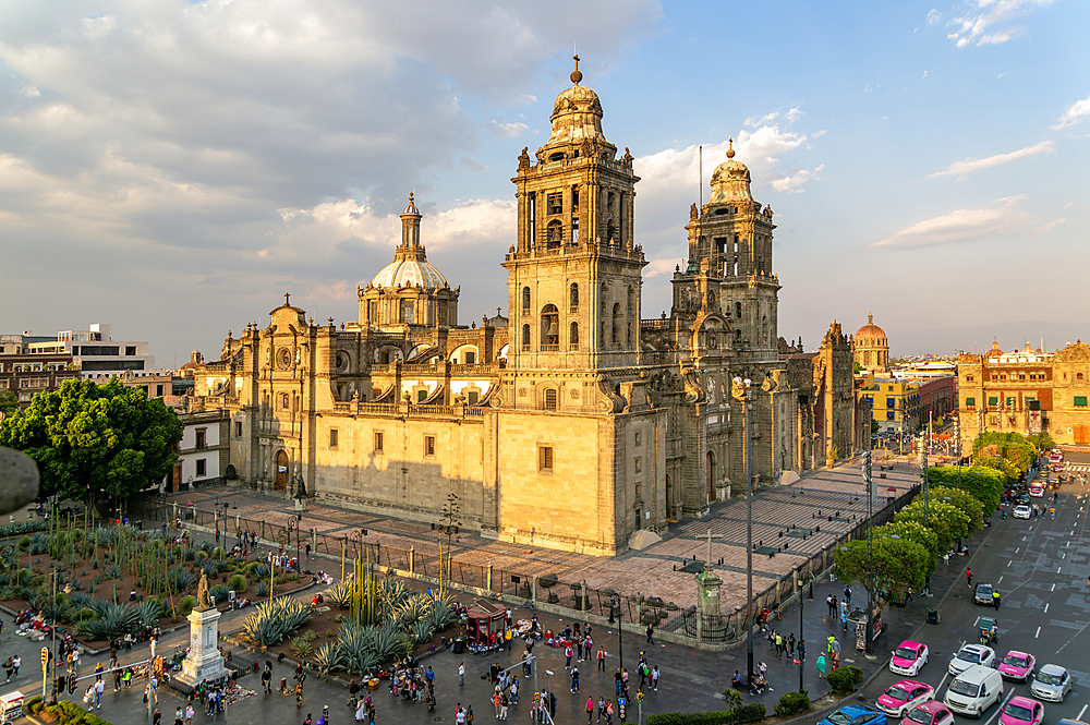 Metropolitan Cathedral church (Catedral Metropolitana), Centro Historico, UNESCO World Heritage Site, Mexico City, Mexico, North America