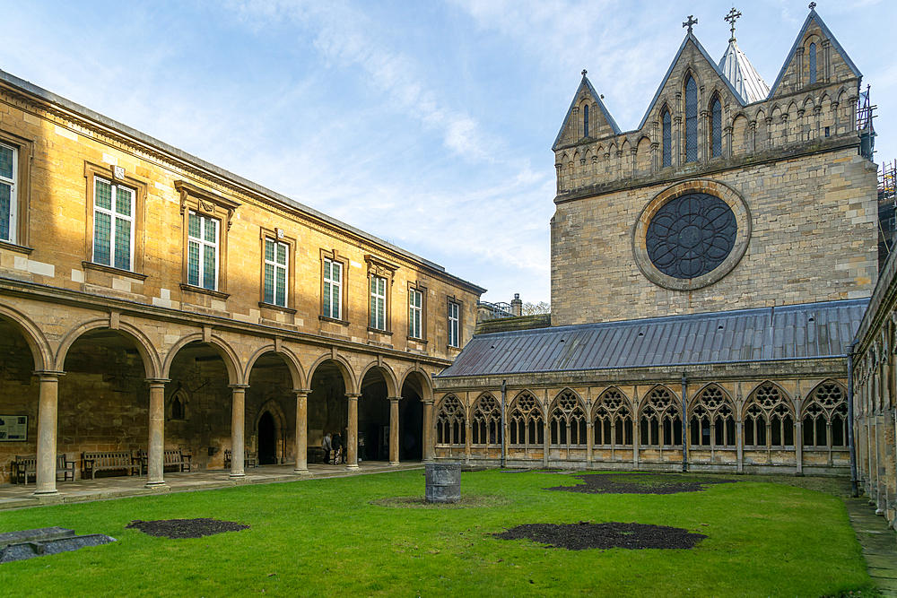 Cloisters of Lincoln cathedral church, city of Lincoln, Lincolnshire, England, UK