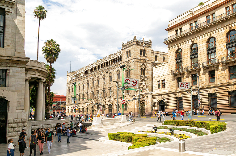 Palacio de Correos de Mexico, Post Office building left, El Museo Banco de Mexico (Bank of Mexico) buildings on right, Centro Historico, UNESCO World Heritage Site, Mexico City, Mexico, North America