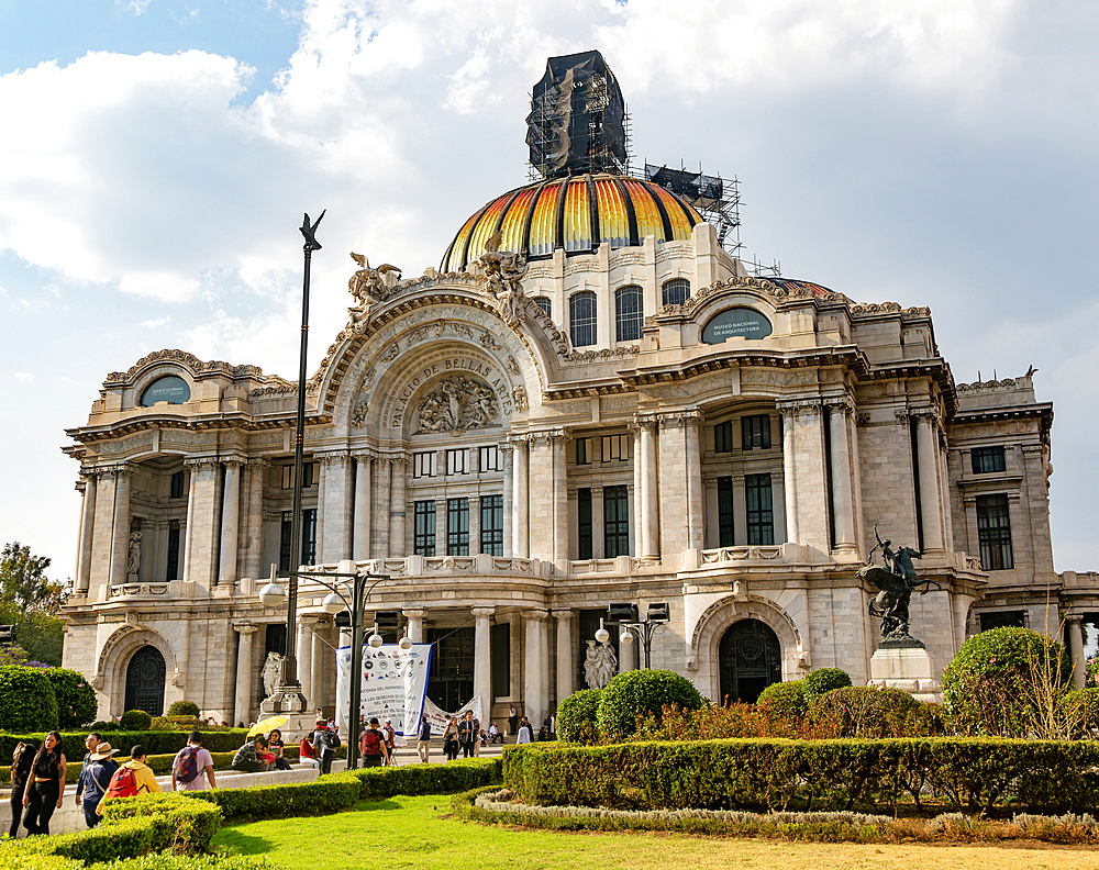 Palacio de Bellas Artes (Palace of Fine Arts) historic building, UNESCO World Heritage Site, Mexico City, Mexico, North America