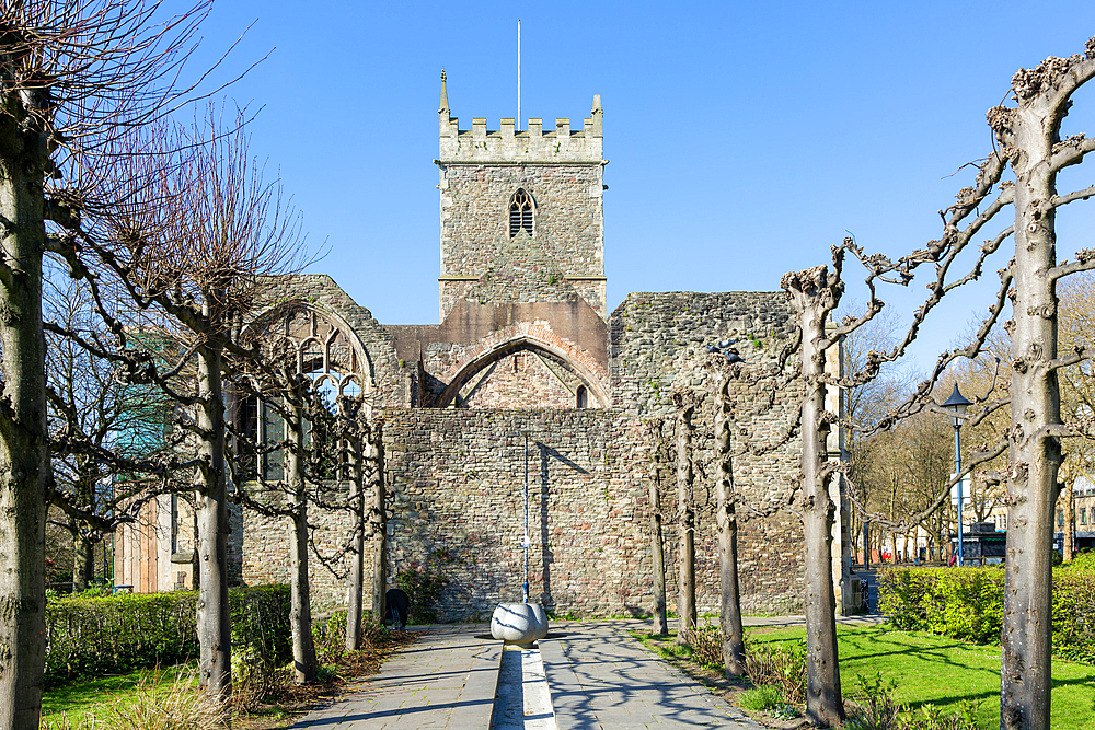 Ruins of St Peter's church bombed 1940 in Castle Park, city centre of Bristol, England, UK