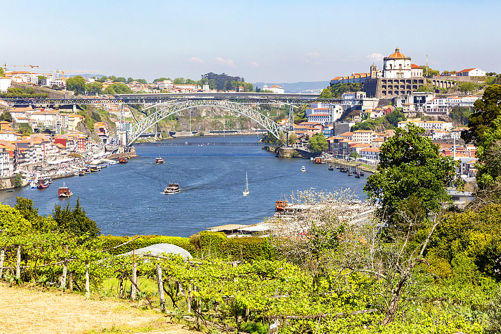 Dom Luis I Bridge crossing River Douro from Vila Nova de Gaia, Porto, Portugal, Europe completed 1886