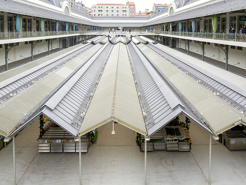 Historic market building Mercado do Bolhão, city of Porto, Portugal, Europe renovation by architect Nuno Valentim 2023