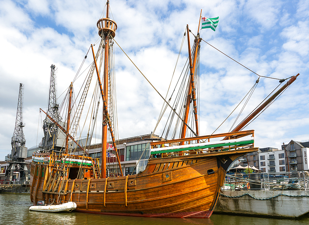 The Matthew of Bristol replica ship at quayside of the M Shed museum, Floating Harbour, Bristol, England, UK
