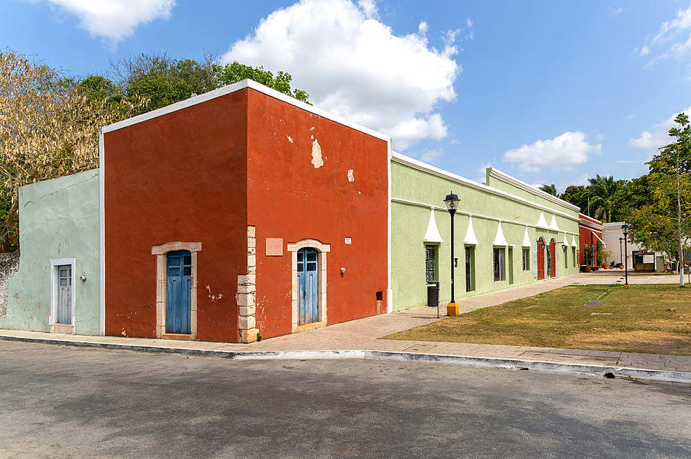 Renovated Spanish colonial buildings Calzado Calle de los Frailes, Valladolid, Yucatan, Mexico, North America