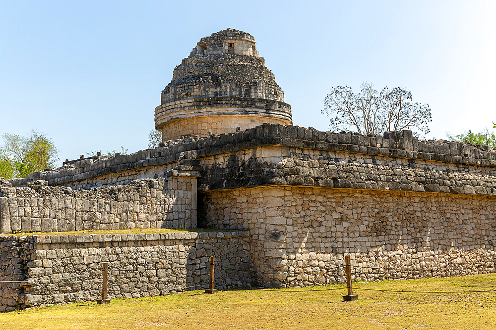 Observatory building (El Caracol), Mayan ruins, Chichen Itza, UNESCO World Heritage Site, Yucatan, Mexico, North America