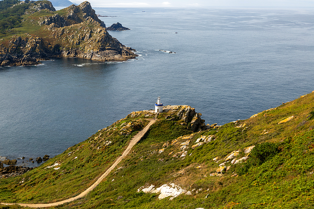 Faro de Porta lighthouse, Isla del Faro, Cies Islands, Atlantic Islands Galicia Maritime Terrestrial National Park, Galicia, Spain, Europe