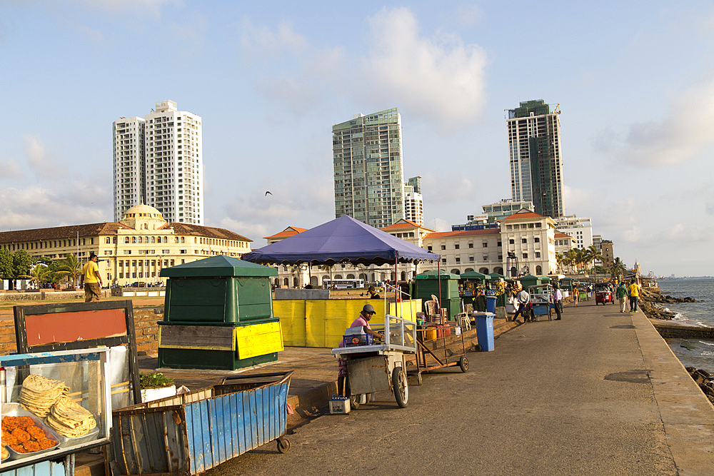 Street stalls on seafront at Galle Face Green, Colombo, Sri Lanka, Asia