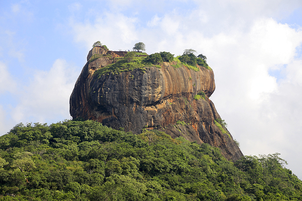 Rock palace at Sigiriya, UNESCO World Heritage Site, Central Province, Sri Lanka, Asia