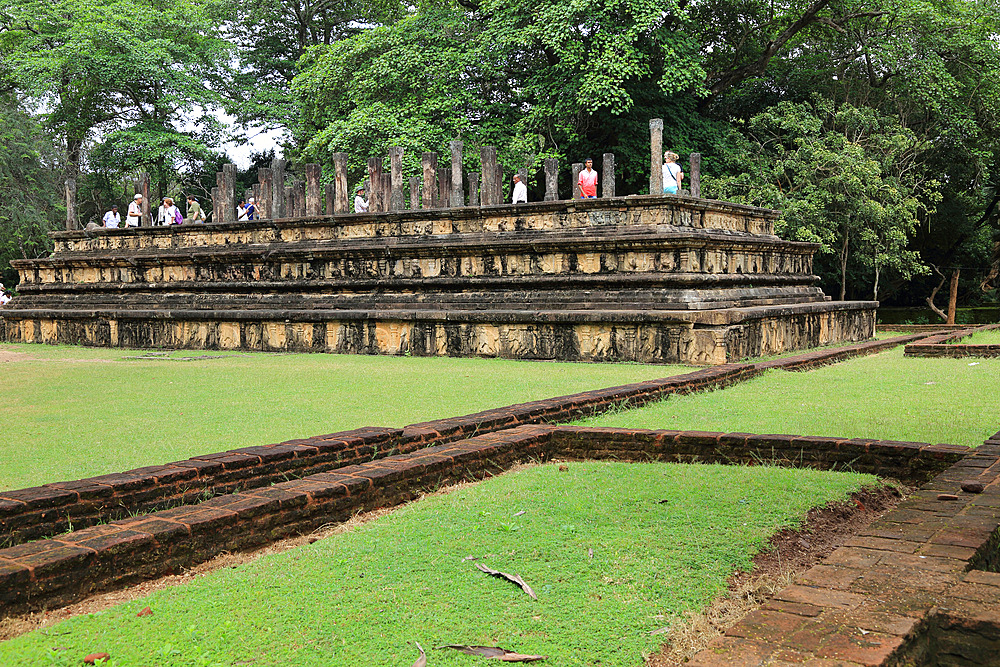 Council Chamber, Citadel, ancient city of Polonnaruwa, UNESCO World Heritage Site, Sri Lanka, Asia