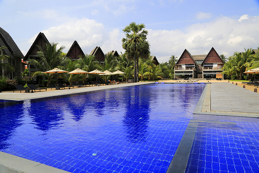 Maalu Maalu Resort hotel beach, Pasikudah Bay, Eastern Province, Sri Lanka, Asia