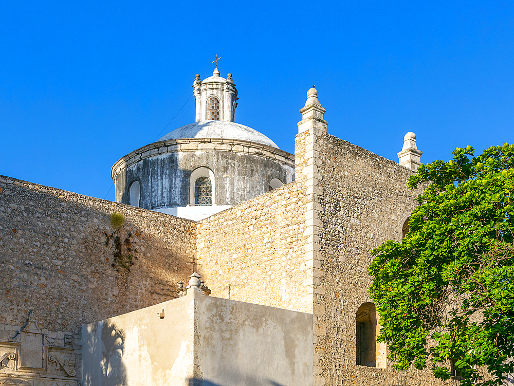 Church dome, Spanish colonial architecture, Iglesia de Jesus, Merida, Yucatan State, Mexico, North America