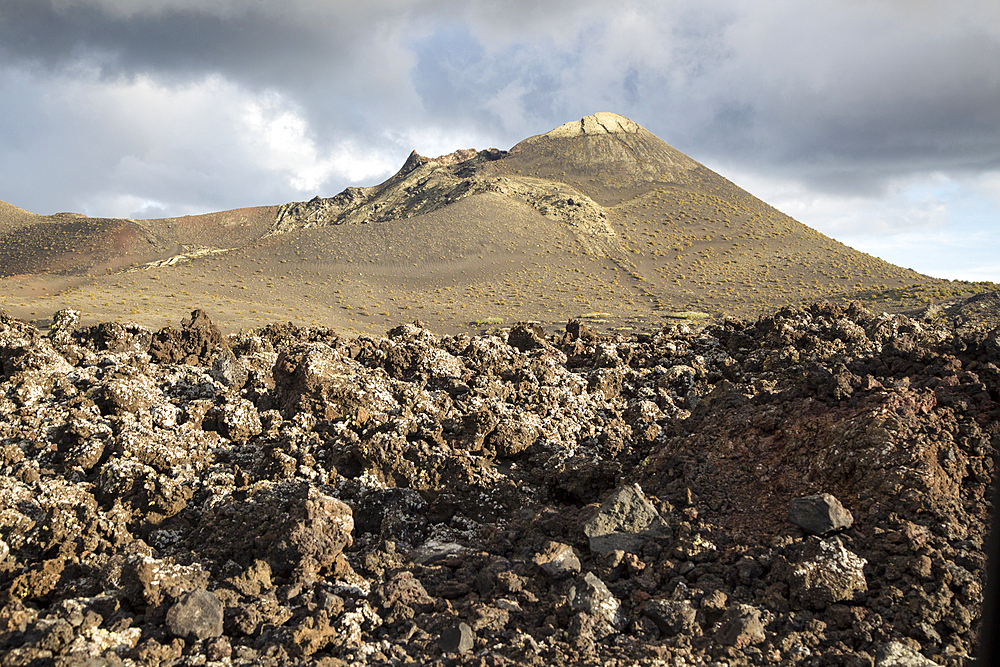 Volcanic landscape, Mount Pico Partido, Parque Nacional de Timanfaya, national park, Lanzarote, Canary Islands, Spain, Atlantic, Europe