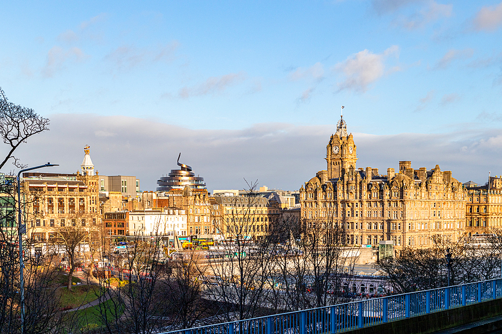 Scenic view of historic Edinburgh cityscape with clear blue sky, Edinburgh, Scotland, United Kingdom, Europe