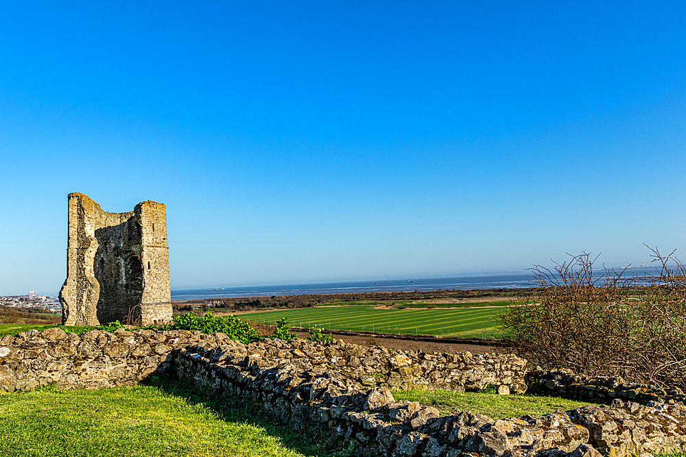 Photo of castle ruins in the countryside, Hadleigh Castle, Benfleet, near Southend-on-Sea, Essex, England, United Kingdom, Europe