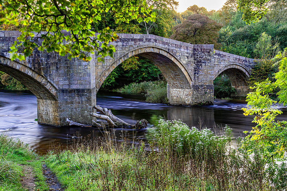 View of the bridge over the river, North Yorkshire, England, United Kingdom, Europe