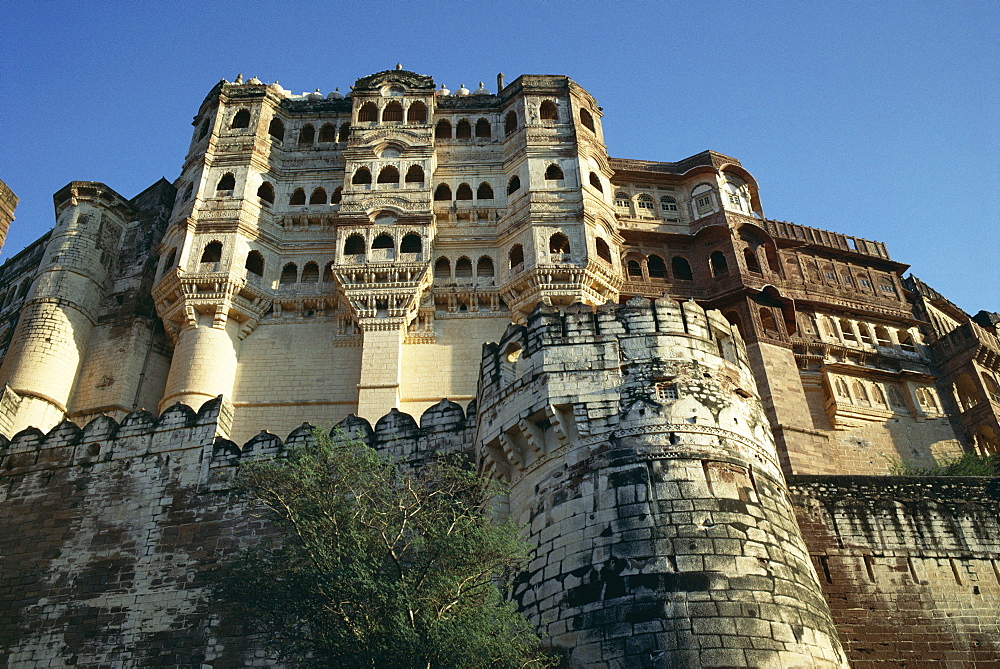 Fortress ramparts, Meherangarh, Jodhpur City, Rajasthan state, India, Asia