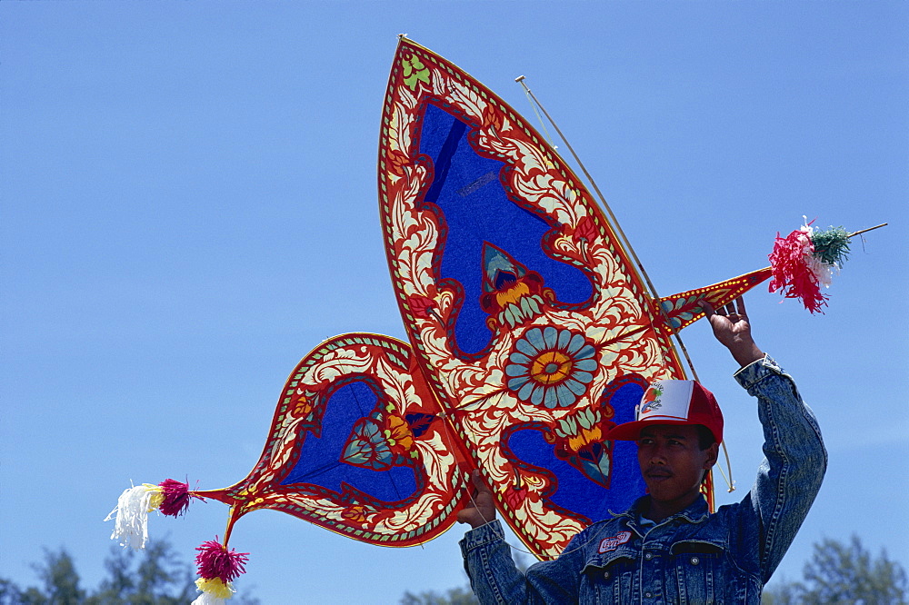 Kite festival in Terengganu, on the east coast, Malaysia, Southeast Asia, Asia