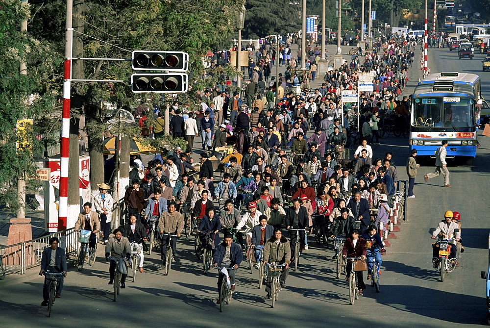 Bicycles in the rush hour, Kunming, Yunnan province, China, Asia