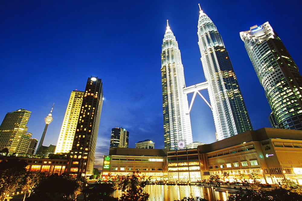 Petronas Twin Towers, Kuala Lumpur, Malaysia, Southeast Asia, Asia