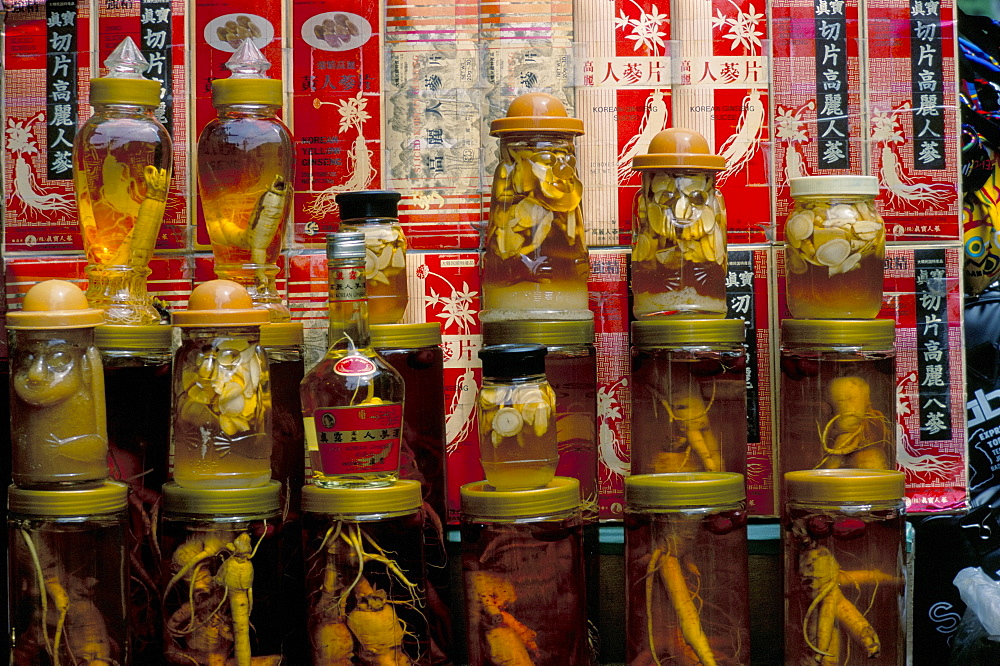 Ginseng shop, South Gate market, Seoul City, South Korea, Asia