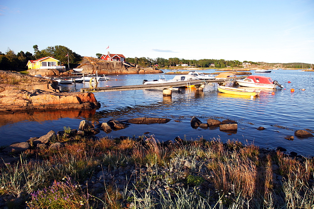 Summer cabins and boats near Larvik, Vestfold, South Norway, Norway, Scandinavia, Europe