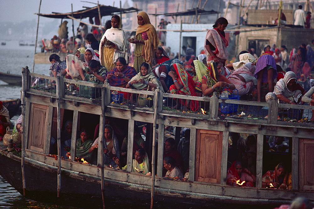 Surya Puja (Sun Festival) on the Ganga River, Varanasi, Uttar Pradesh state, India, Asia